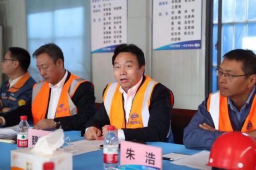 工會(huì)主席魏玉成致辭。